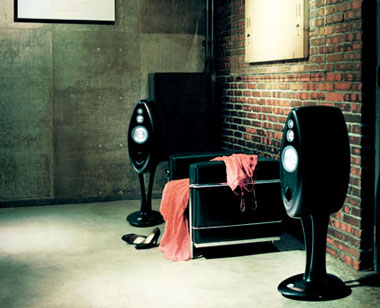 南非 Vivid Audio推出Oval B1 Decade限定版