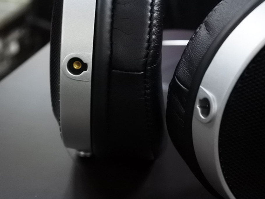 Pioneer 推出纯手工打造旗舰耳机， 售价16888元