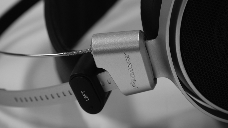 Pioneer 推出纯手工打造旗舰耳机， 售价16888元