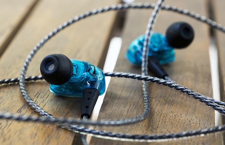 浅谈耳机定价的秘密——解析力与HIFI！