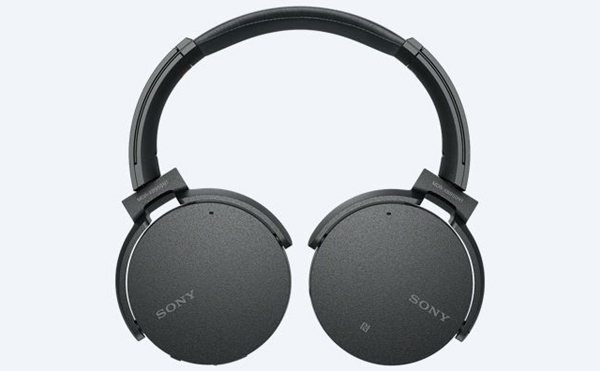 Sony MDR-XB950N1b.jpg