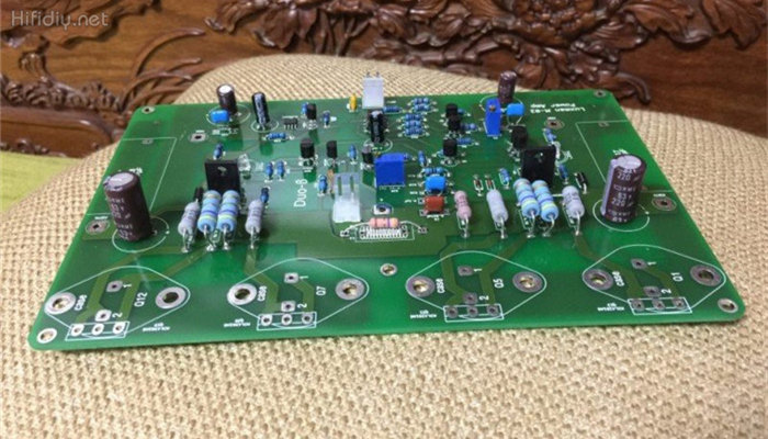 Luxman M-02
