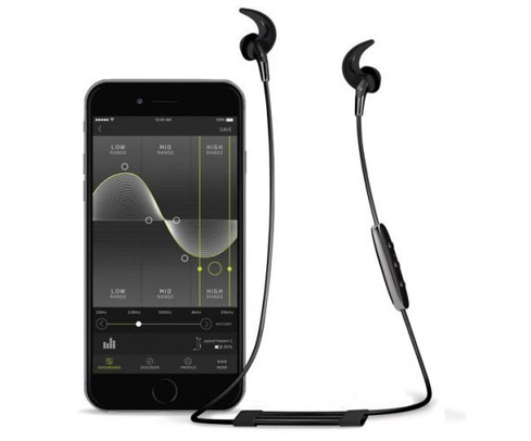 F52_Carbon_BudsandPhone_copy-666x560.jpg