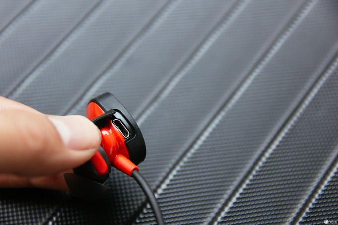 ʵײ Bose Soundsport Pulse˶