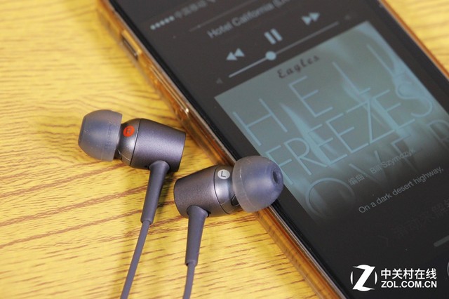 音质清澈自然 Sony EX750AP耳机试听