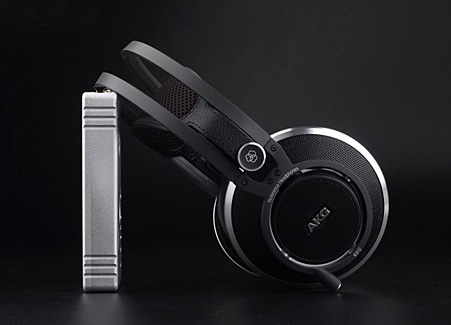 AKG K812 头戴式耳机