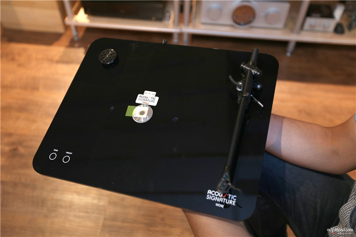 Acoustic Signature WOW黑胶唱盘
