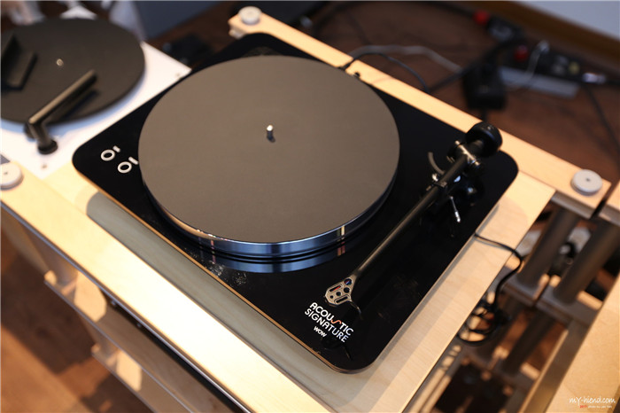 Acoustic Signature WOW黑胶唱盘
