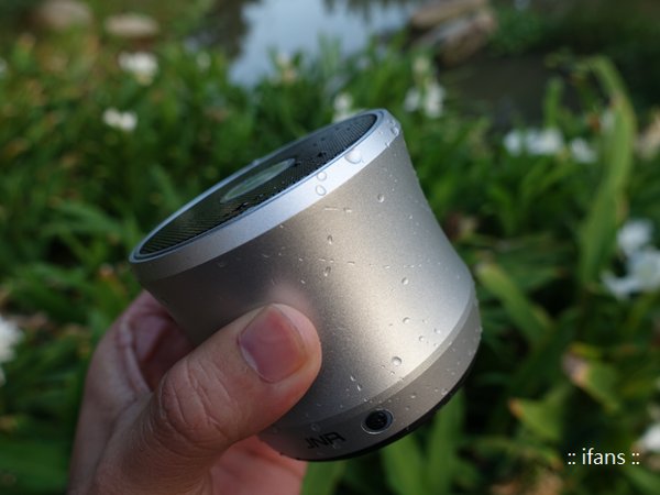 JNA J2防水NFC蓝牙喇叭让手机更具震撼力