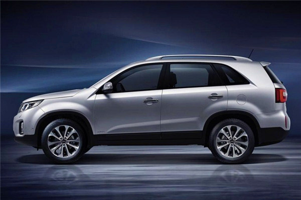起亚索兰托SUV
