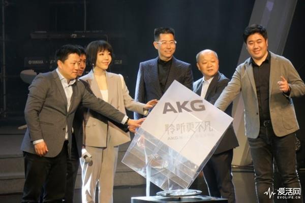 8999元！AKG圈铁旗舰耳塞N5005国内发布：K3003转二房
