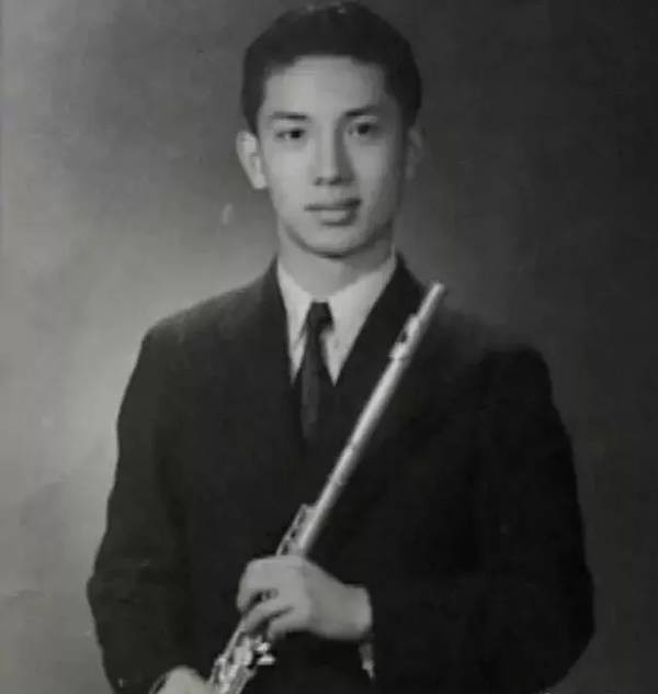 年轻时的韩中杰