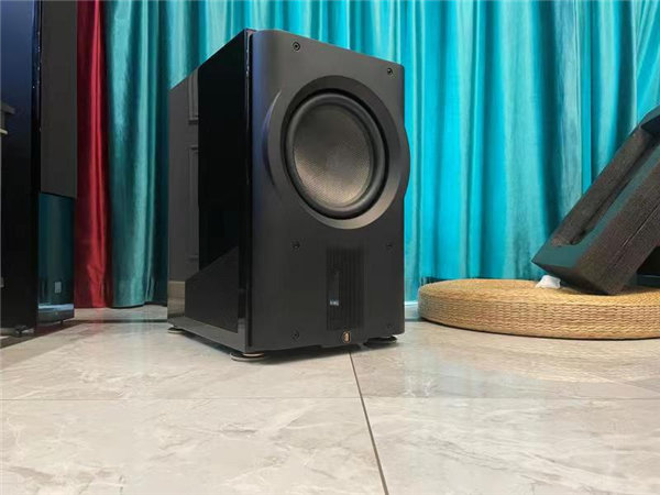 测评 | 新晋低音炮 Perlisten D212s